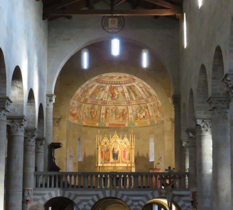 Fig. 3 - Fiesole, Cattedrale di San Romolo, interno