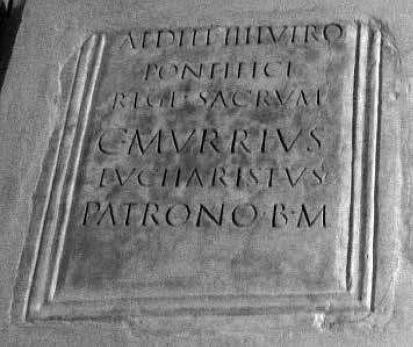 Fig. 3 - La stele funeraria di C. Murrius